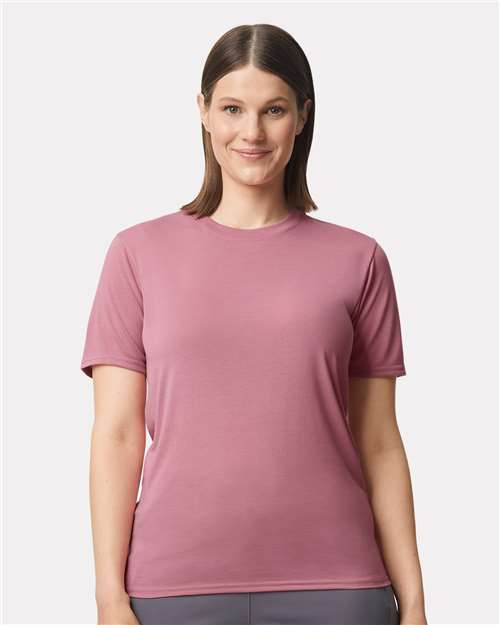 Gildan 42000 - Unisex Performance T-Shirt - Plumrose
