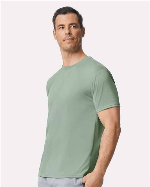 Gildan 42000 - Unisex Performance T-Shirt - Sage