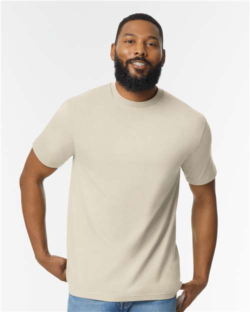 Gildan 65000 - Unisex Softstyle Midweight T-Shirt - Sand
