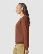 Gildan SF000 - Unisex Softstyle Midweight Crewneck Sweatshirt - Cocoa