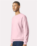 Gildan SF000 - Unisex Softstyle Midweight Crewneck Sweatshirt - Light Pink