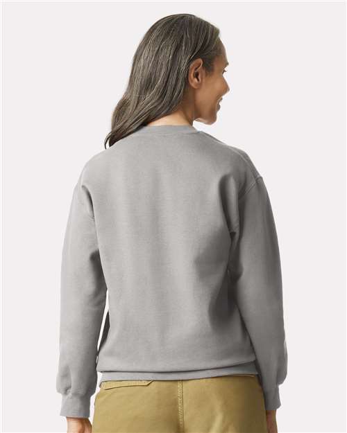 Gildan SF000 - Unisex Softstyle Midweight Crewneck Sweatshirt - Cement