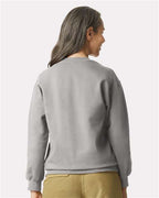 Gildan SF000 - Unisex Softstyle Midweight Crewneck Sweatshirt - Cement