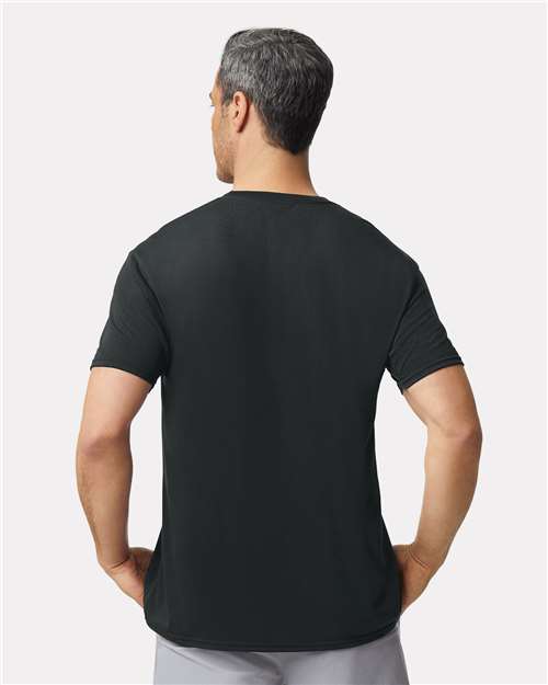 Gildan 42000 - Unisex Performance T-Shirt - Black
