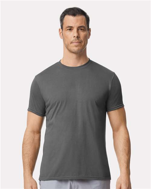 Gildan 42000 - Unisex Performance T-Shirt - Charcoal