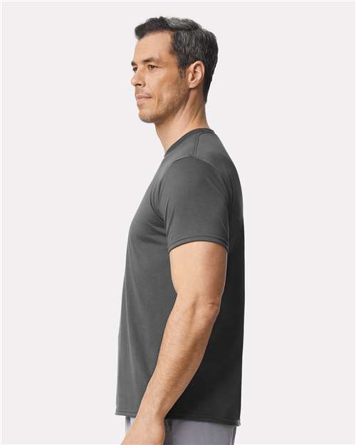 Gildan 42000 - Unisex Performance T-Shirt - Charcoal