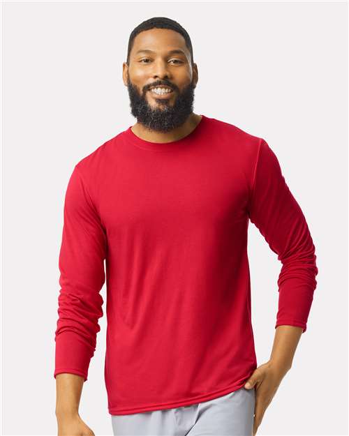 Gildan 42400 - Unisex Performance Long Sleeve T-Shirt - Red