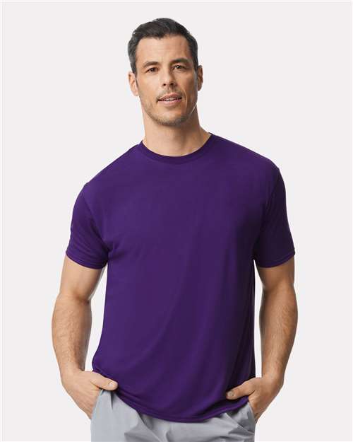 Gildan 42000 - Unisex Performance T-Shirt - Purple