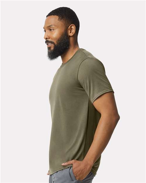 Gildan 42000 - Unisex Performance T-Shirt - Prairie Dust